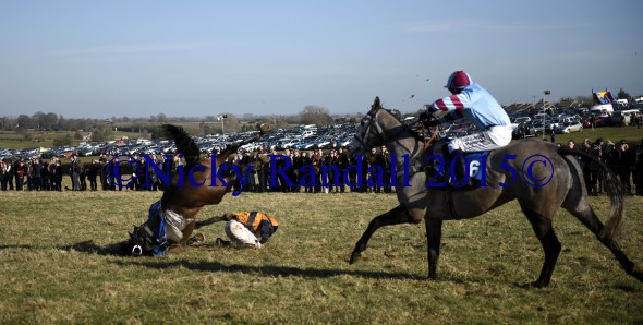 7th March 5th race 8 Jump to The Beat 17 with 16 The Persuader